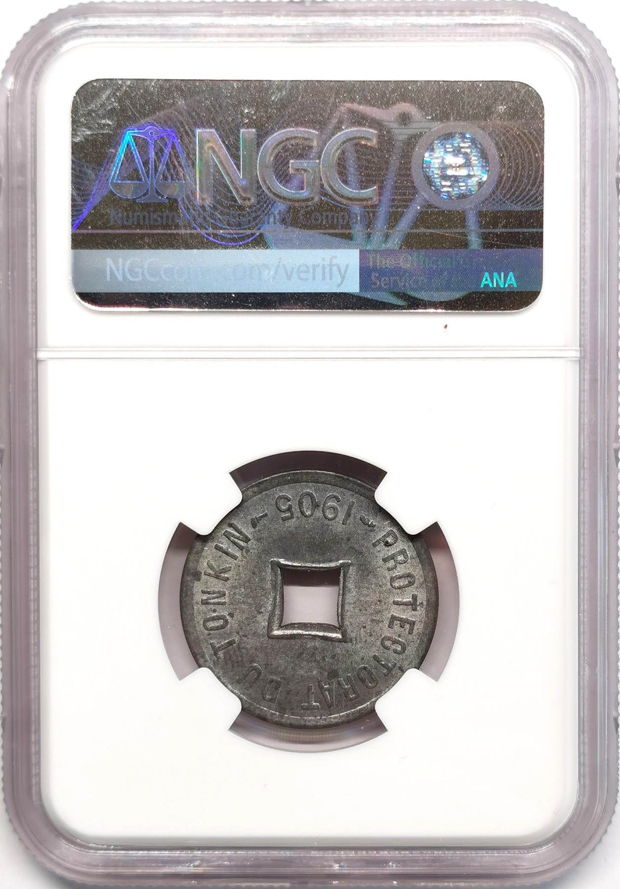 凡希社世界钱币微拍第二百四十八期 1905法属东京湾1/600皮亚斯特中孔锌币NGC-MS63