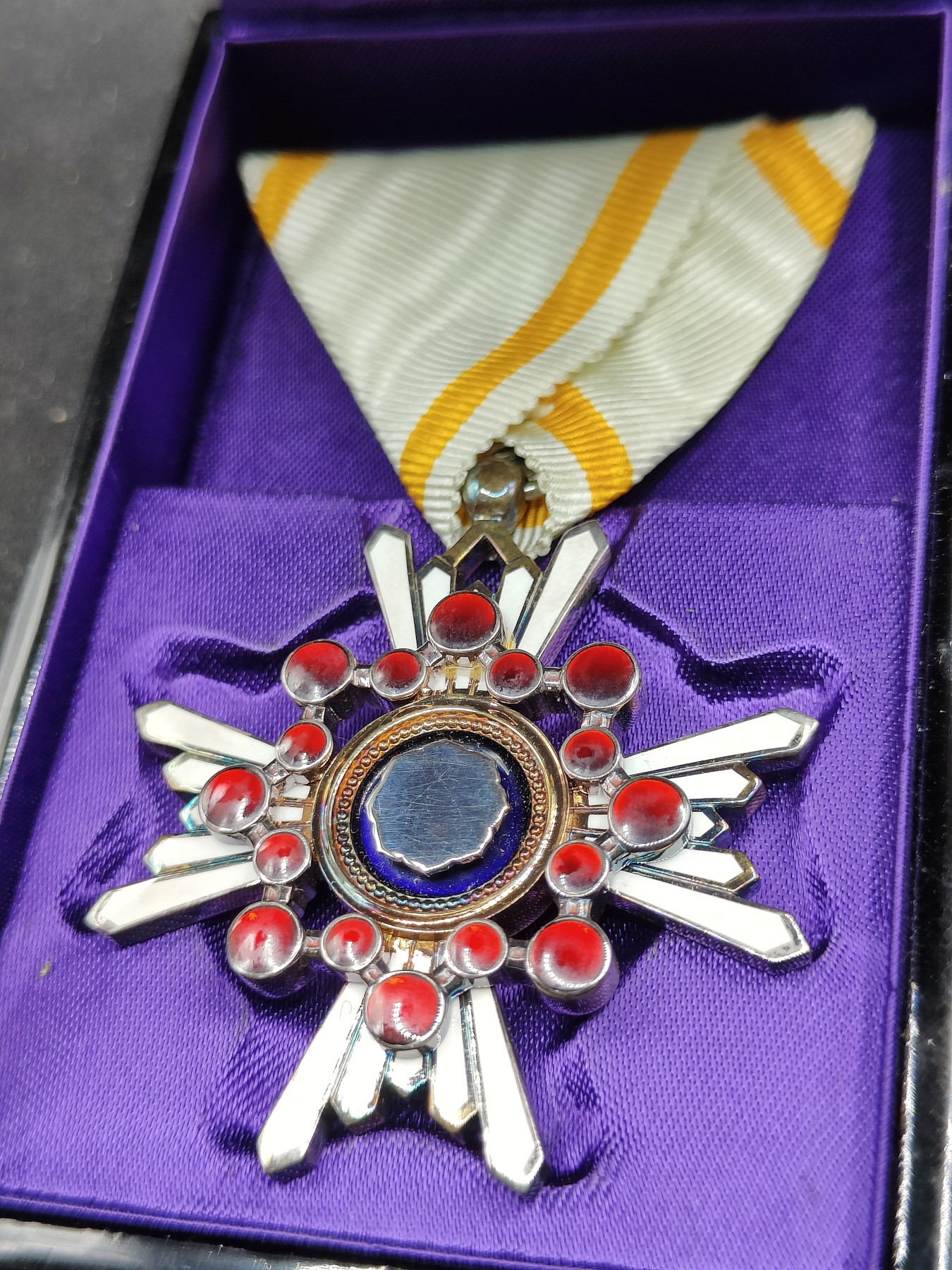 全场0元起拍 第84期 咸鱼国勋章拍卖专场 8月23日（周三）下午6：00开始 日本五等瑞宝章 银制带盒