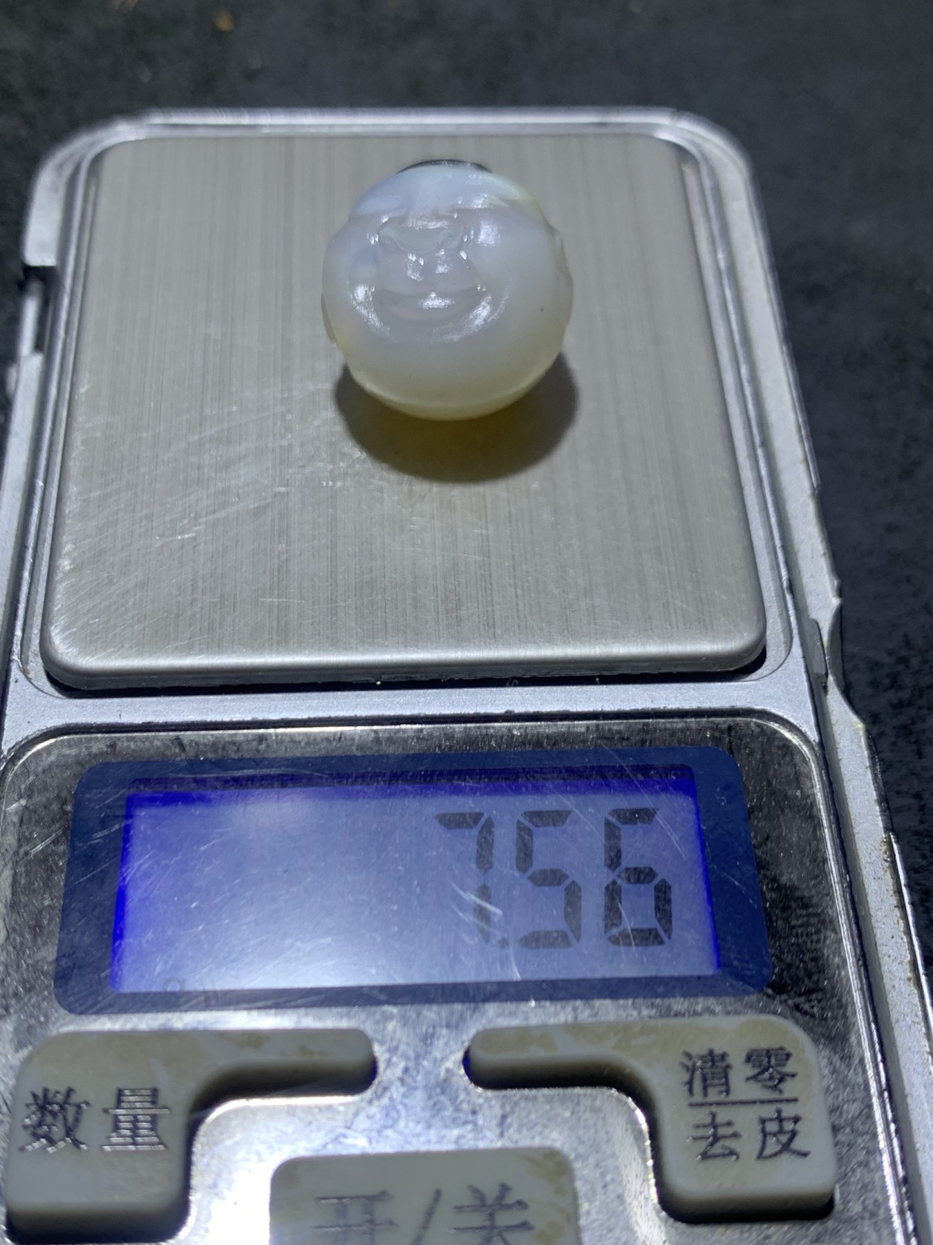 精美高玉化亚光海洋玉髓手工俏色童子圆珠一个！