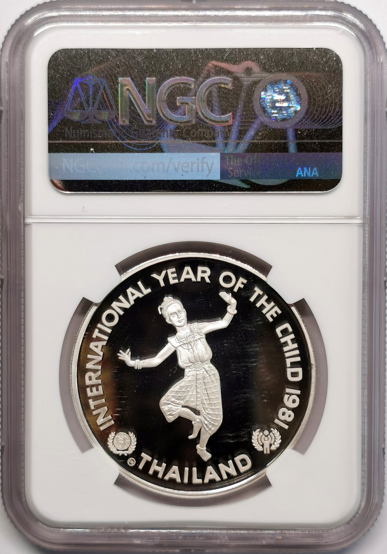 凡希社世界钱币微拍第二百四十八期 1981泰国儿童年200铸精铸大银NGC-PF69UC顶级品！