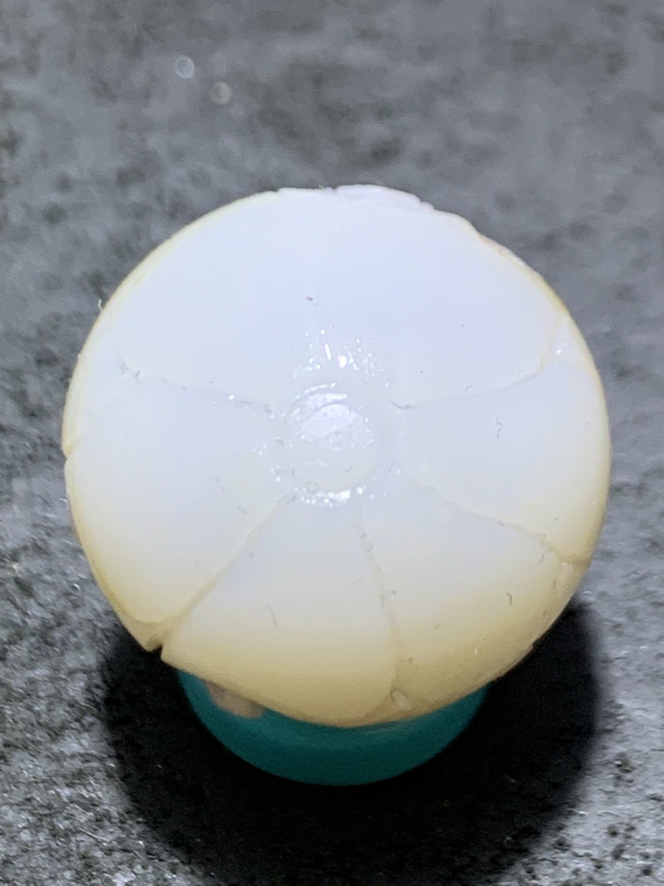 精美高玉化亚光海洋玉髓手工俏色巧雕长寿龟圆珠一个！