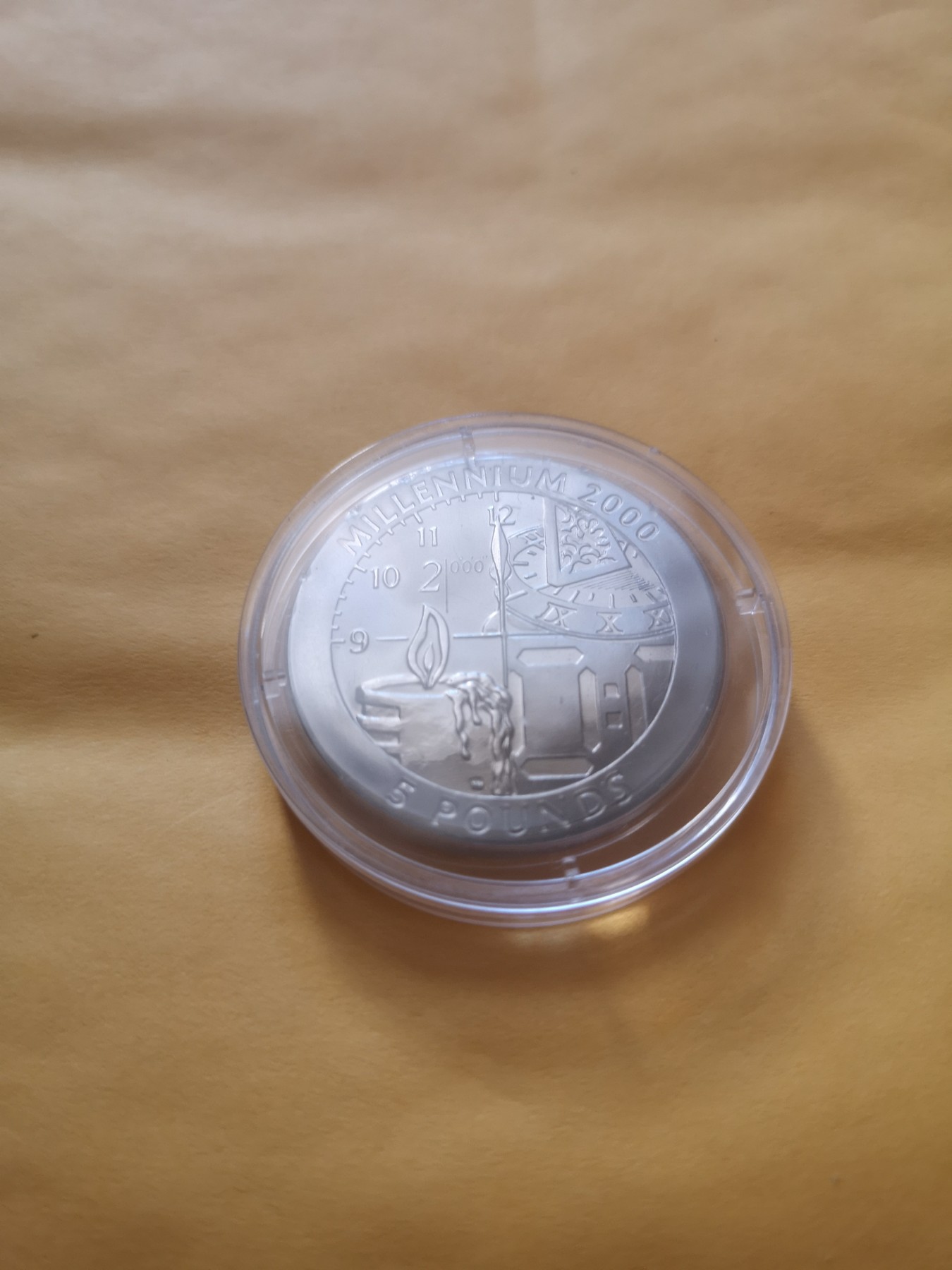 长老汇第35场杂货拍卖 2000直布罗陀千禧年5镑钛合金精制币，英国Pobjoy造币厂