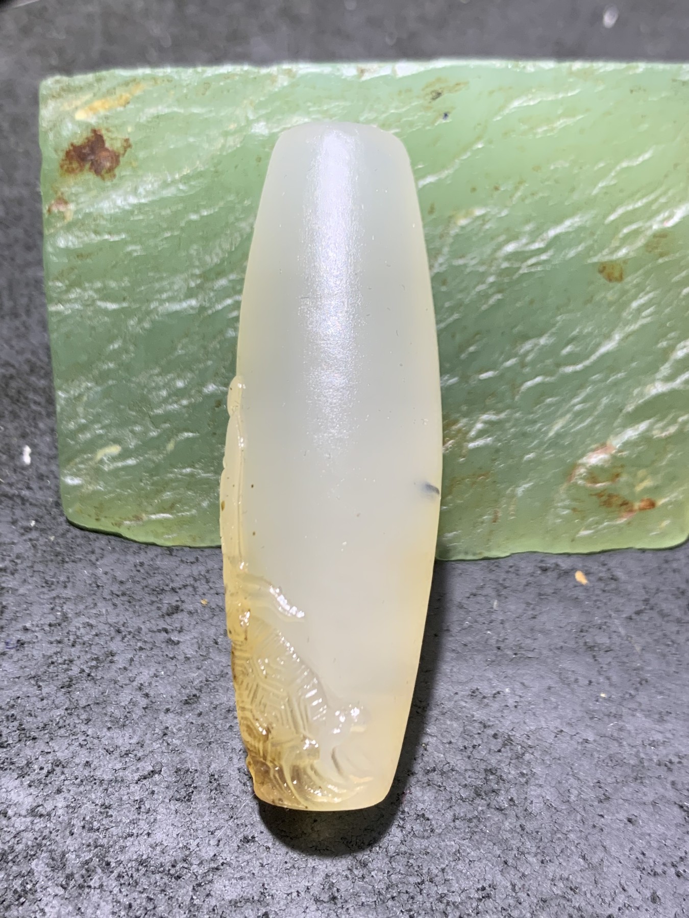 精美高玉化亚光海洋玉髓手工俏色巧雕西游记，横渡通天河意境大桶珠一个！