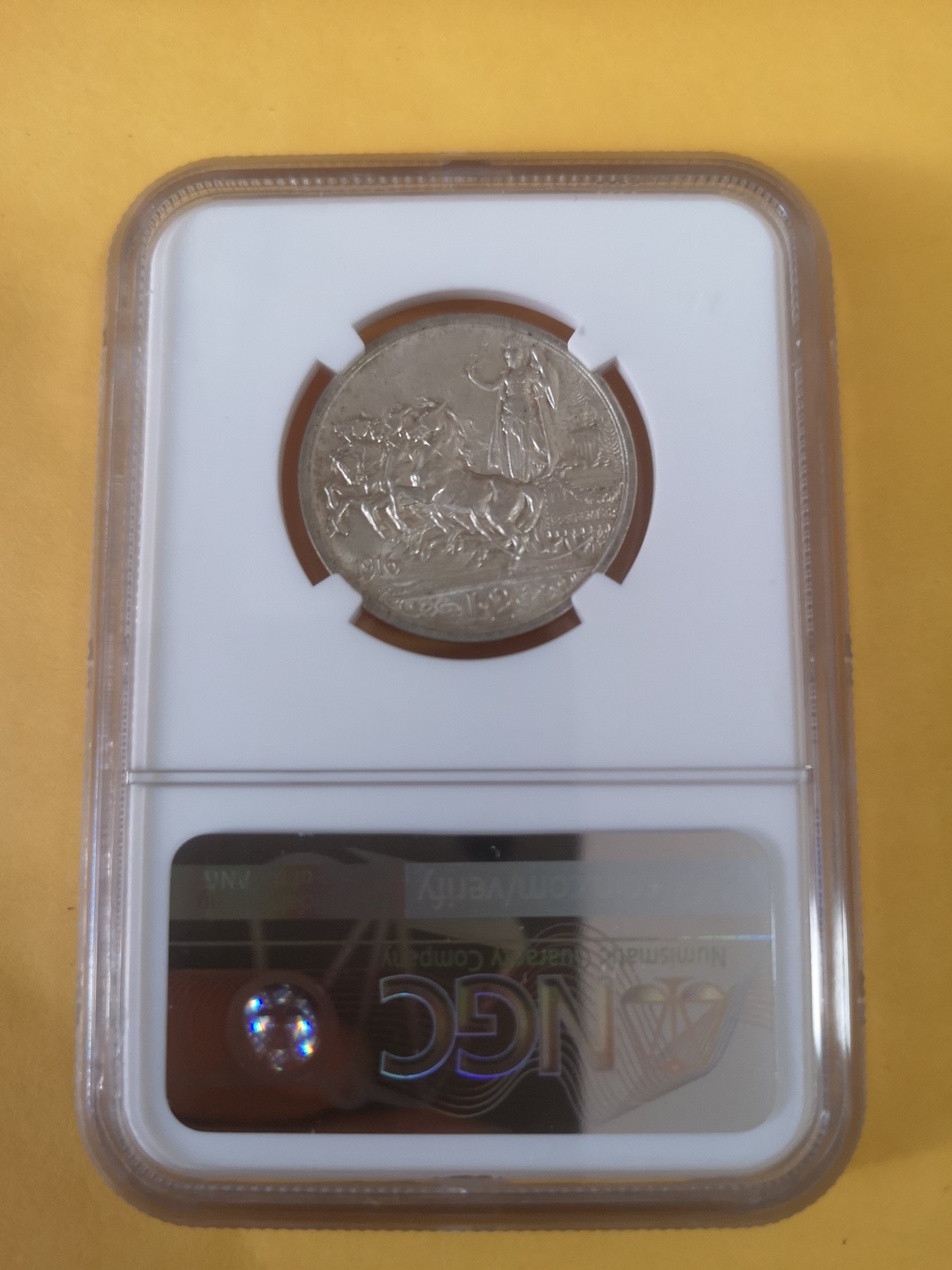 长老汇第35场杂货拍卖 1916意大利伊曼纽尔三世2里拉银币，NGC AU55
