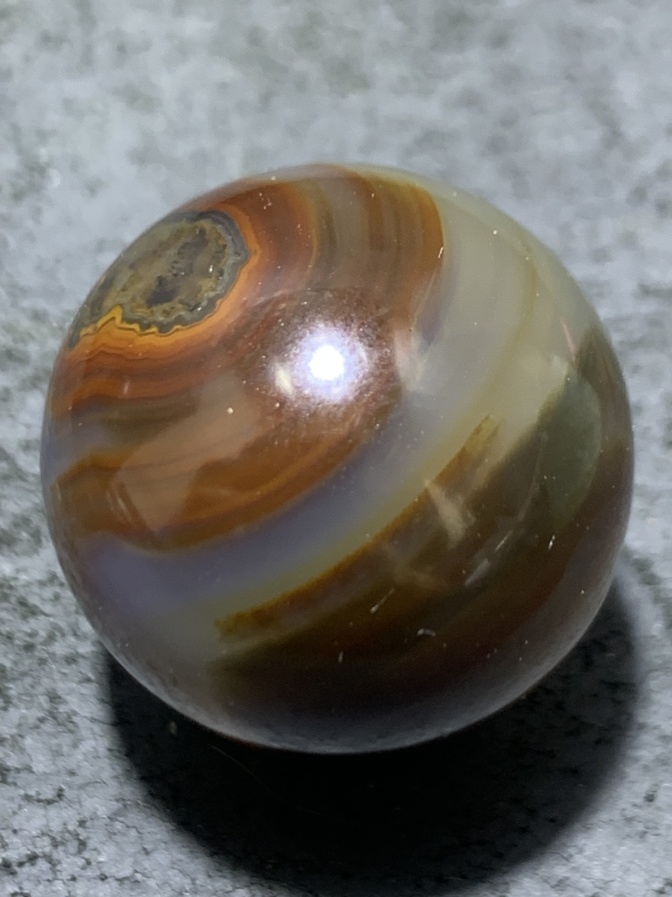 精美天然高玉化原皮巴西玛瑙2.4大圆珠一颗