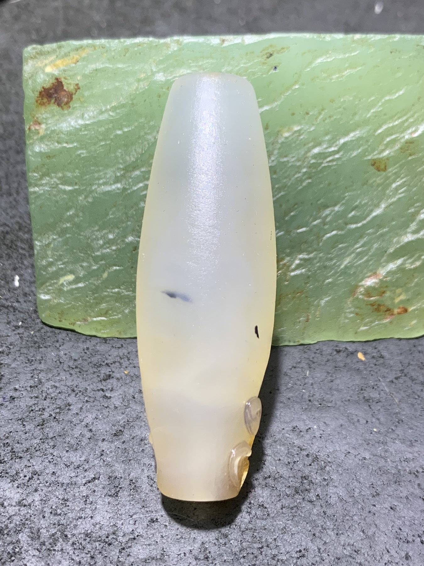 精美高玉化亚光海洋玉髓手工俏色巧雕西游记，横渡通天河意境大桶珠一个！