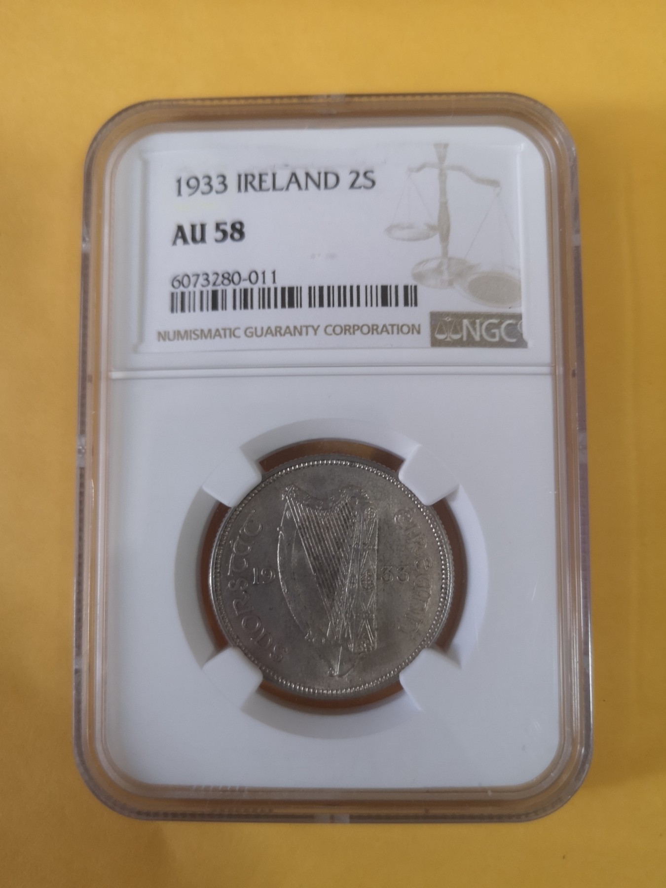长老汇第35场杂货拍卖 1963爱尔兰鳟鱼2先令银币，NGC AU58