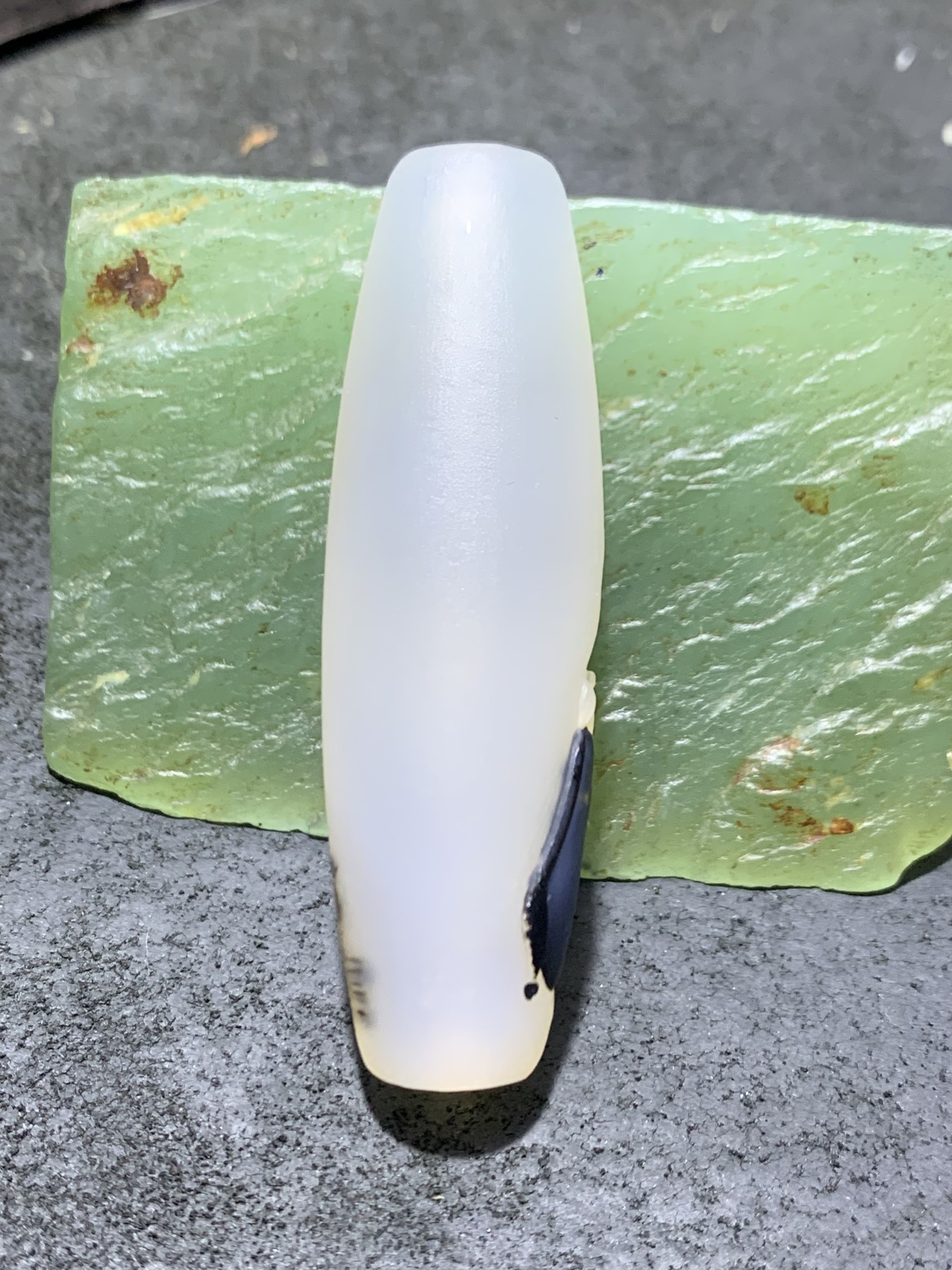 精美高玉化亚光海洋玉髓手工俏色巧雕登天梯意境大桶珠一个！