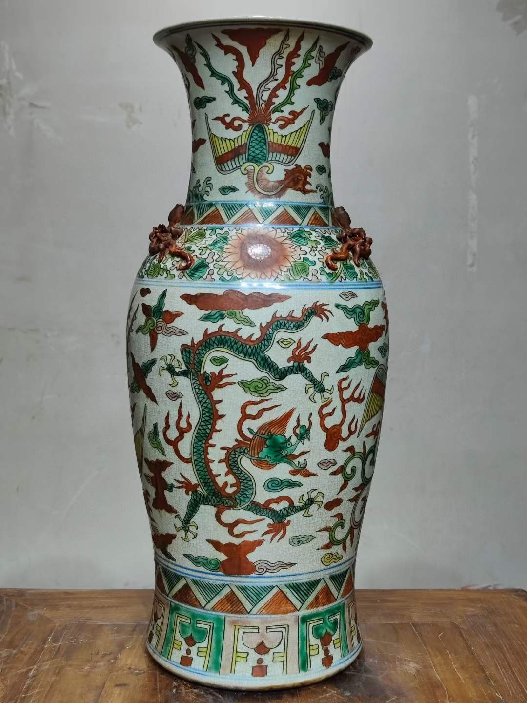 美品·款识“大明嘉靖年制”精工细作满工青花五彩龙纹四系螭龙攀壁