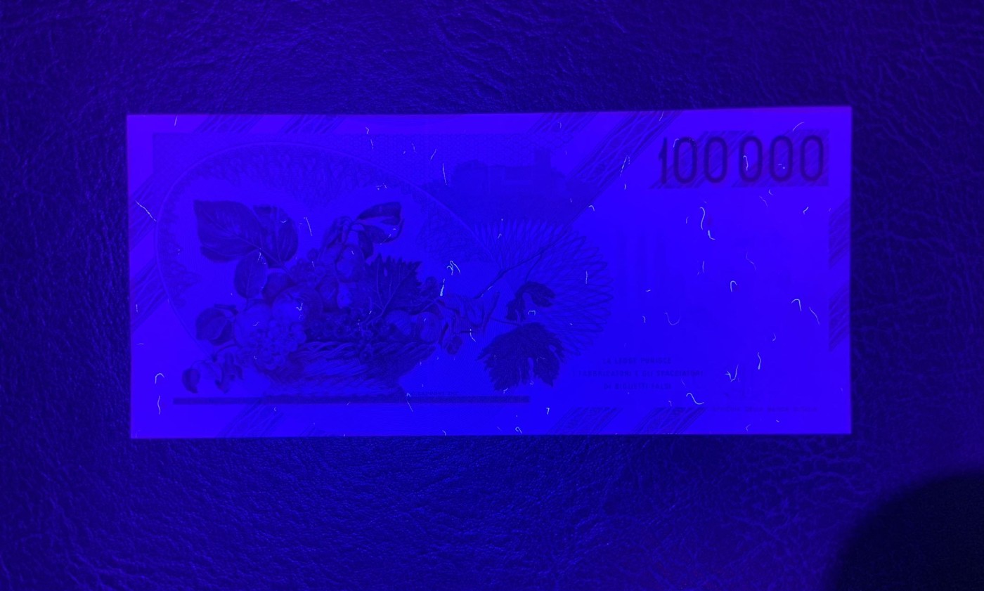 收藏联盟Quantum Auction 第283期拍卖  意大利1983年100000里拉 品相UNC 票面有滚轮印和边角微瑕 