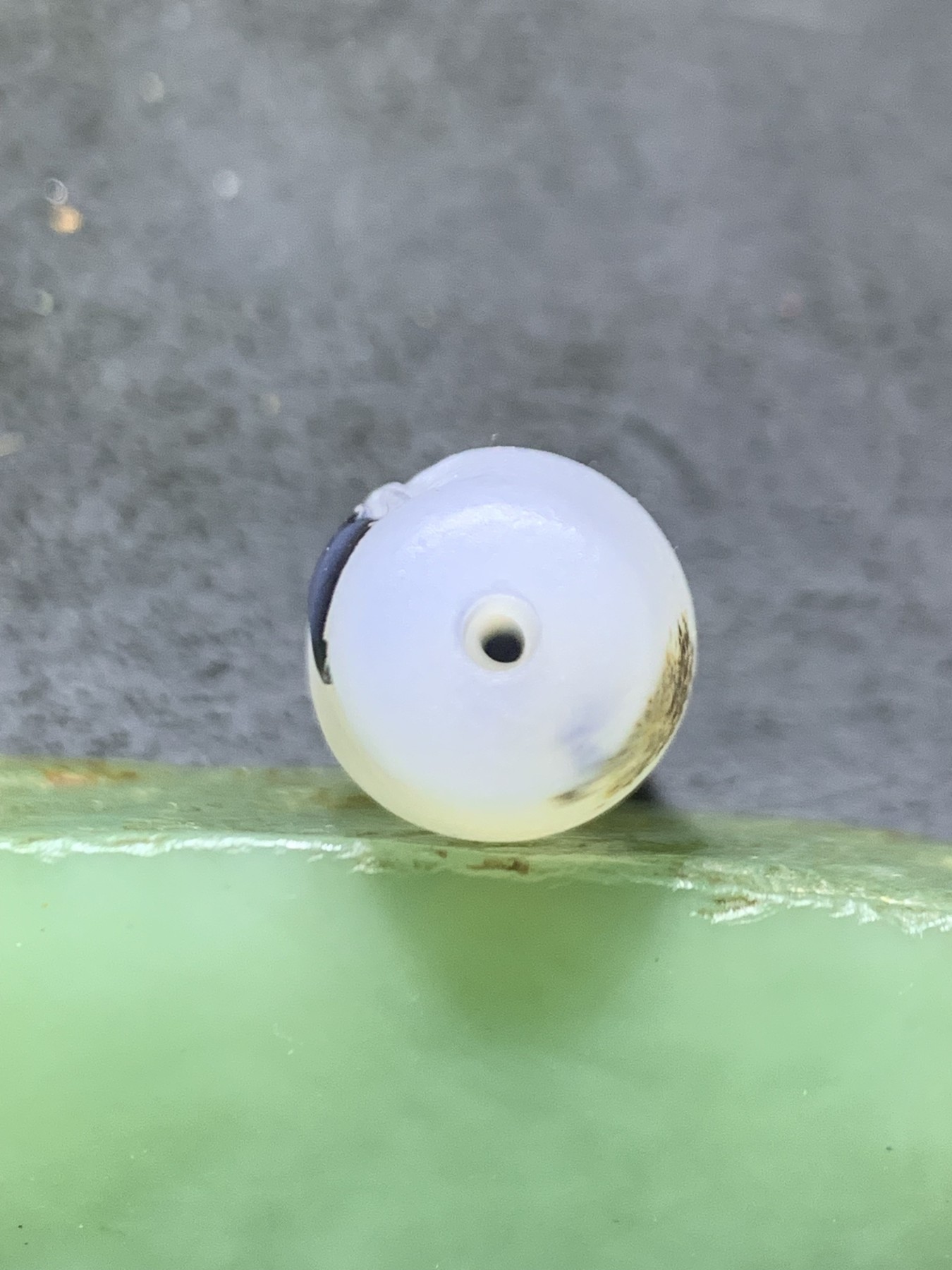 精美高玉化亚光海洋玉髓手工俏色巧雕登天梯意境大桶珠一个！