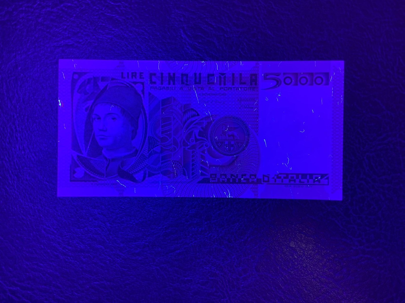 收藏联盟Quantum Auction 第283期拍卖  意大利1980年5000里拉 品相UNC 有点钞痕 AA冠 乌龟喷泉