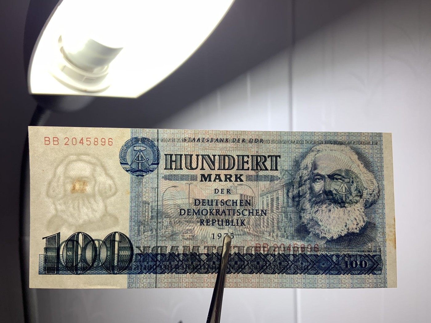 收藏联盟Quantum Auction 第283期拍卖  德国民主国家1975年100马克 品相UNC- 东柏林街景