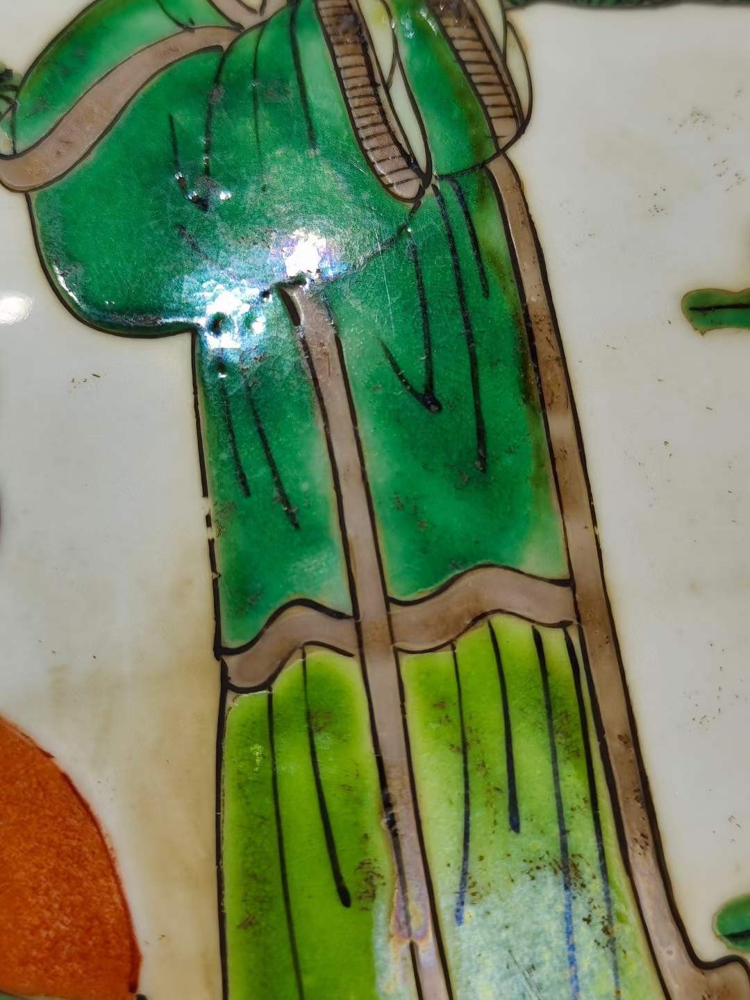 美品·款识“大清康熙年制”精工细作满工五彩通景仕女人物故事纹卷缸。