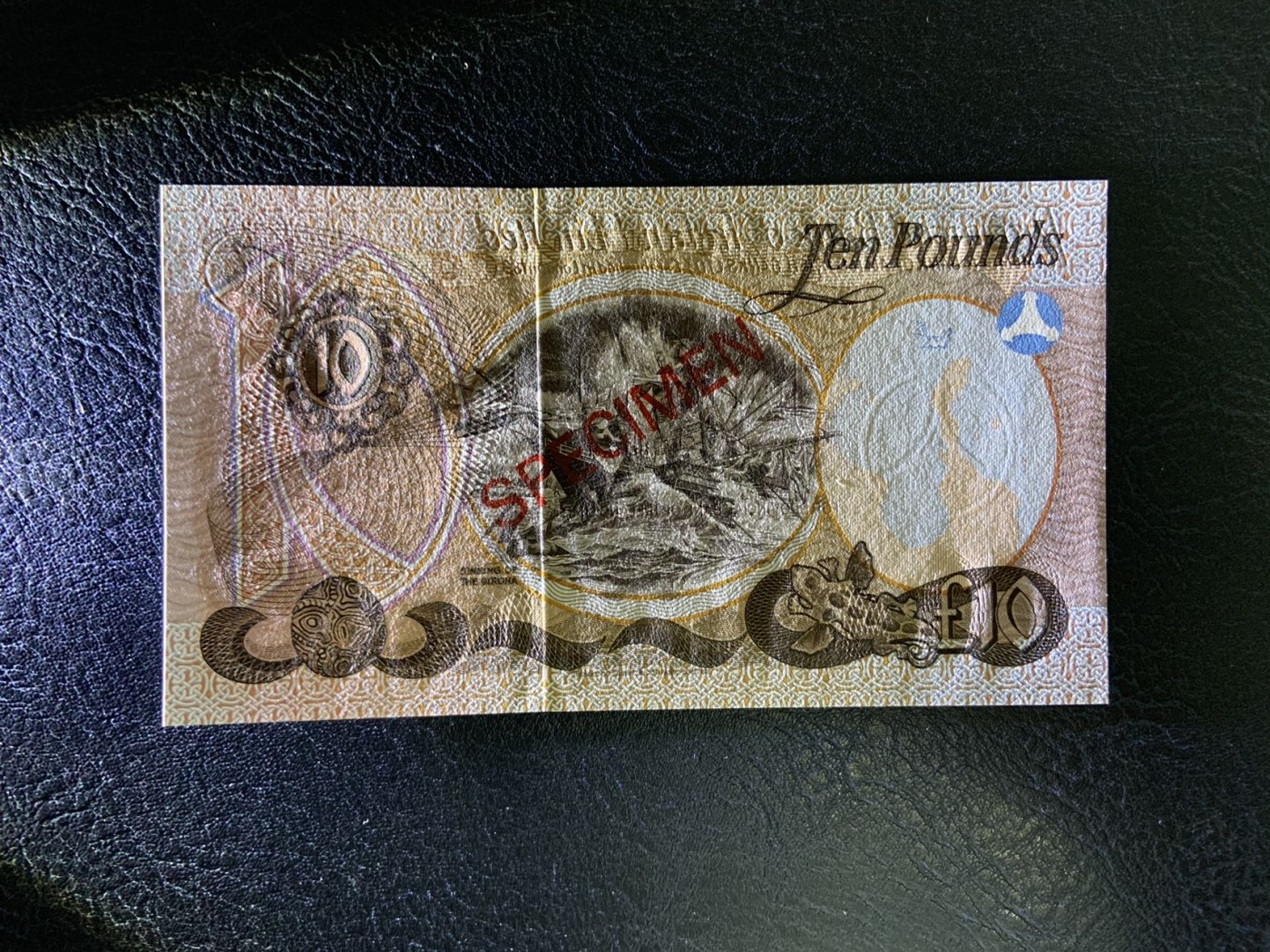 收藏联盟Quantum Auction 第283期拍卖  北爱尔兰1977年1-10镑全同号收藏样票 品相全新UNC 5镑有一个点钞痕