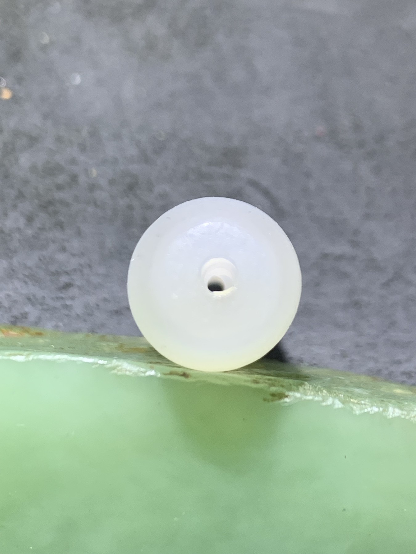 精美高玉化亚光海洋玉髓手工俏色巧雕登天梯意境大桶珠一个！