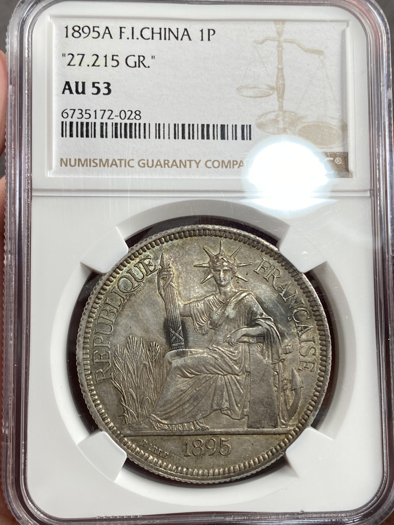万国钱币拍卖第014期（奢华币宴第一季） NGC AU53 1895年法属印支加重坐人1皮阿斯特 1895为加重与后期分界线 此枚包浆原始 人像清晰 高点无可挑剔 作为最后的加重坐洋来说 是一枚不可多得的收藏品