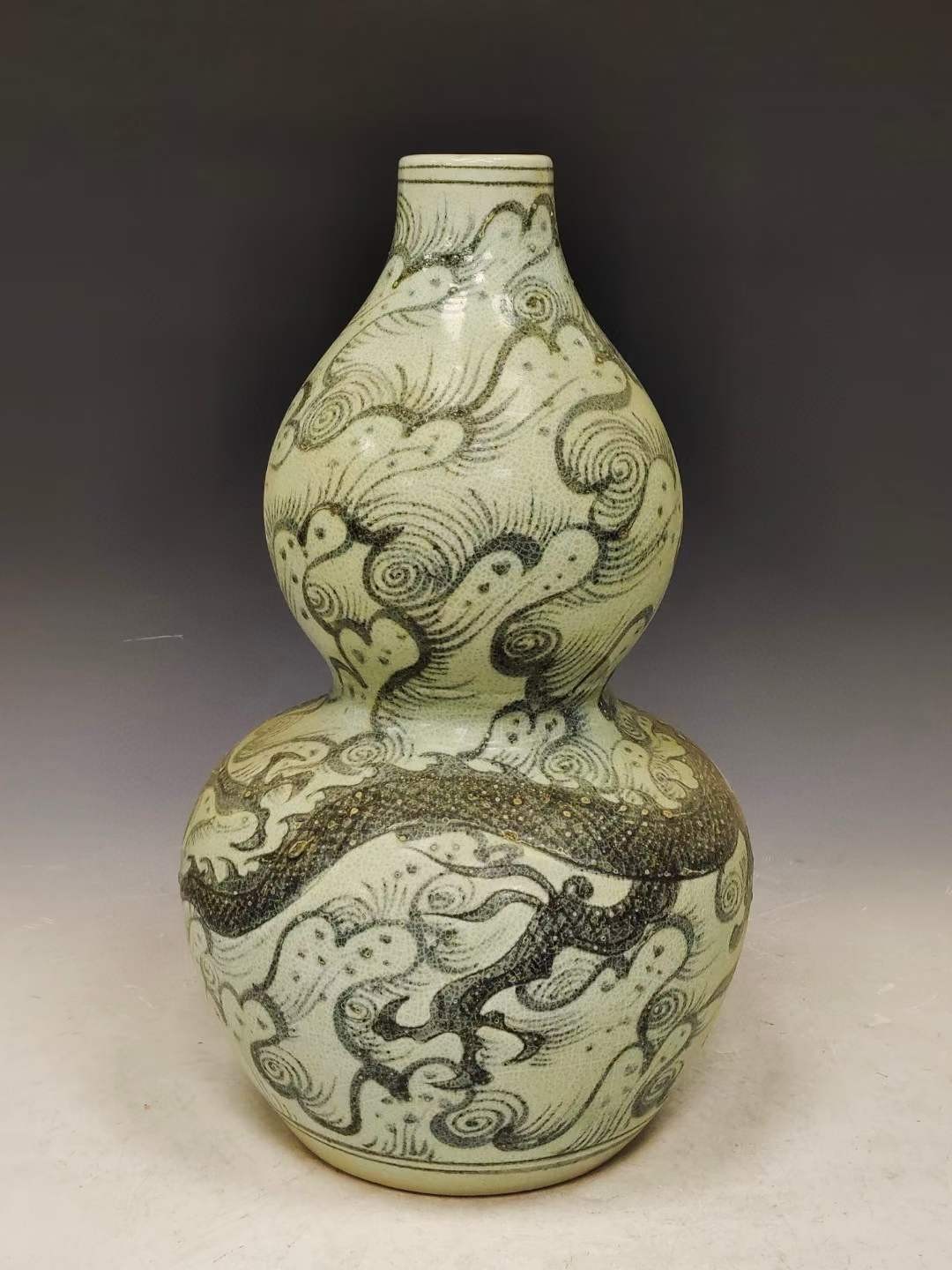 旧藏青花龙纹葫芦瓶 旧藏青花龙纹葫芦瓶