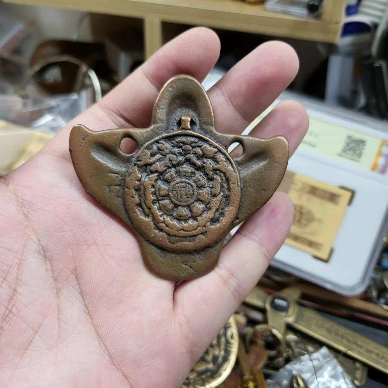 藏传文玩合集 藏传大鹏鸟托甲