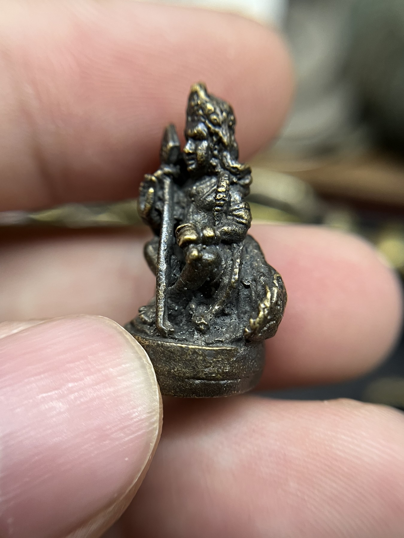 藏传文玩合集 藏传——装藏好的指尖佛