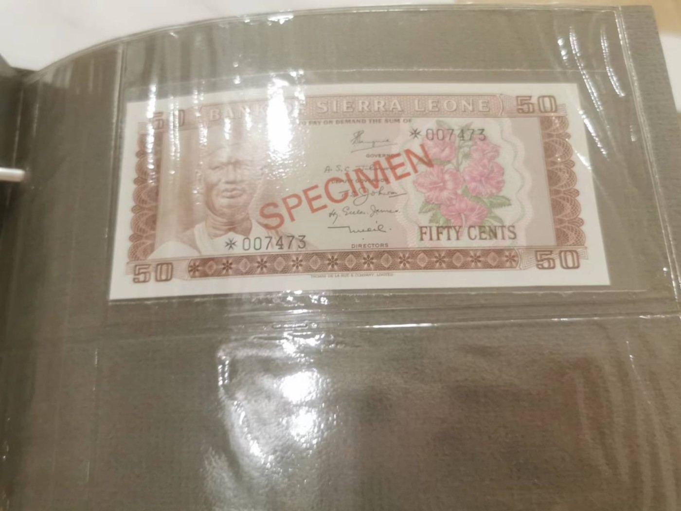 249.【鲸贝乐淘★两拍包邮】三字经·第“三纲者，君臣义”号拍卖 【塞拉利昂★全同号带三证书全套票样样币】1979年全套4张票样样币，全新全品UNC，1.2.5.50元，拍中整本送册子