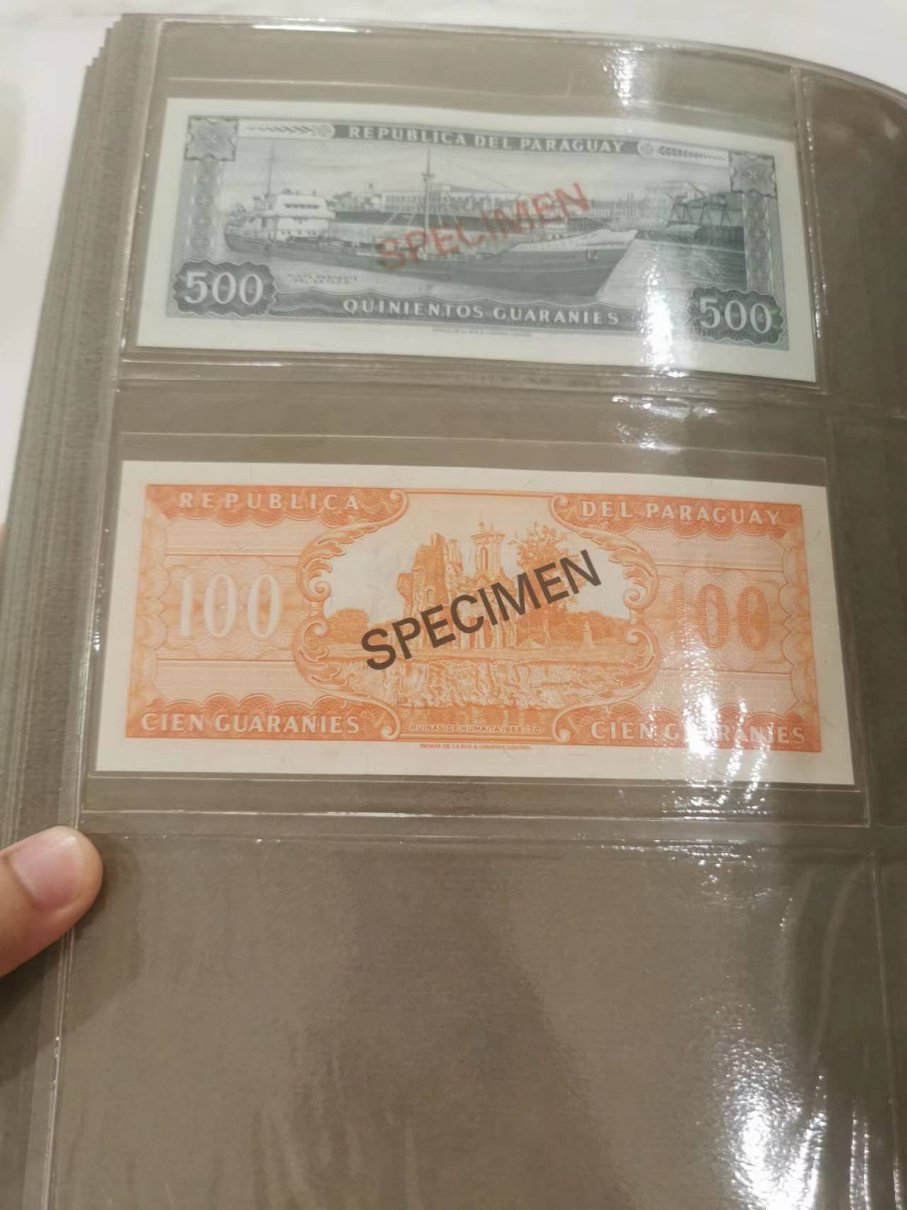 249.【鲸贝乐淘★两拍包邮】三字经·第“三纲者，君臣义”号拍卖 【巴拉圭🇵🇾★全同号带三证书全套票样样币】1979年葡萄牙全套票样样币，5张全新全品UNC，100.500.1000.5000.10000元，拍中整本送册子