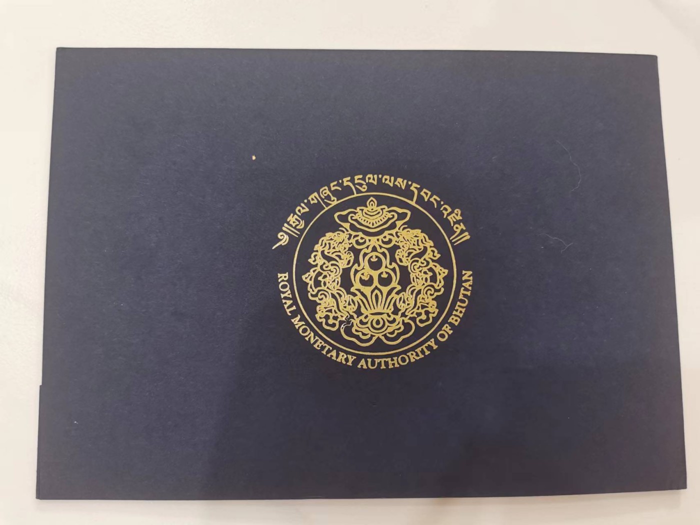 249.【鲸贝乐淘★两拍包邮】三字经·第“三纲者，君臣义”号拍卖 【不丹★原装册】2016年 龙太子诞生纪念钞 不丹100努尔特鲁姆 纸币全新UNC