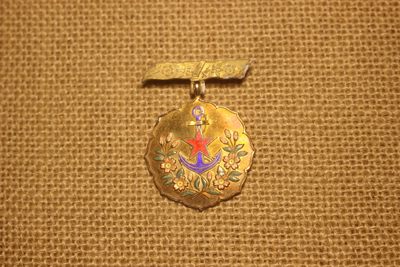 妇人会一等有功章，战时式样  妇人会一等有功章，战时式样 