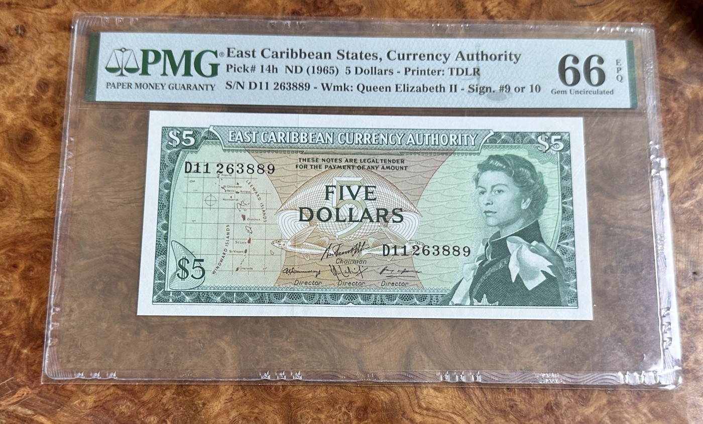 Chase Auction 第24期 - - 外钞、民国钞和人民币混合场！ 1965年东加勒比5镑，PMG66！