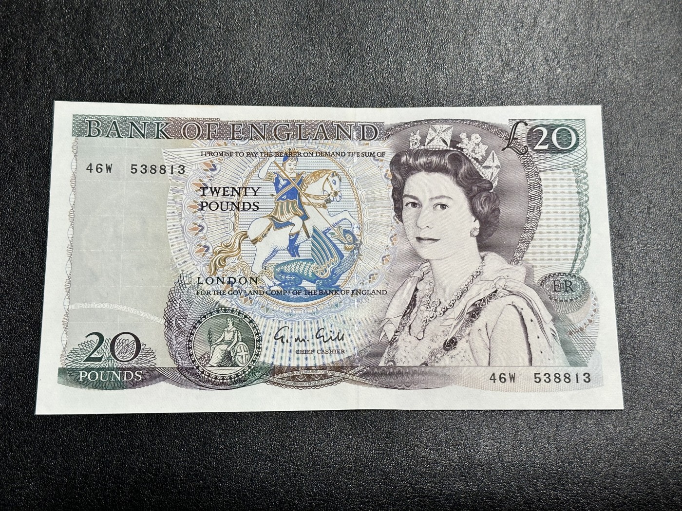 《外钞收藏家》第三百三十期 荧光D序列20镑 UNC-边角轻微痕 轻微荧光反应