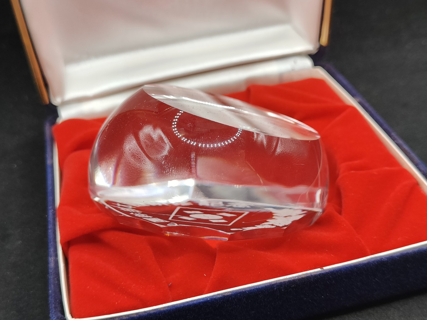 全场0元起拍 第85期 咸鱼国勋章拍卖专场 8月27日（周日）下午6：00开始 韩国 民团干部本国研修纪念水晶文镇