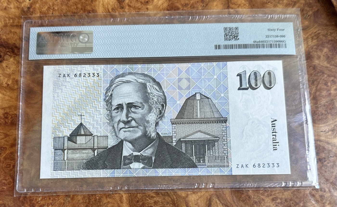 Chase Auction 第24期 - - 外钞、民国钞和人民币混合场！ 1984年澳大利亚100元，豹子号，PMG64！