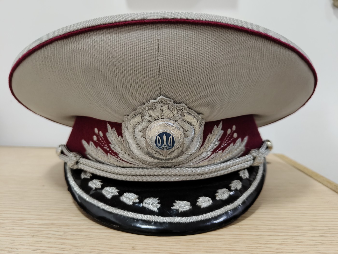 全场0元起拍 第85期 咸鱼国勋章拍卖专场 8月27日（周日）下午6：00开始 乌克兰将官礼服帽 61CM