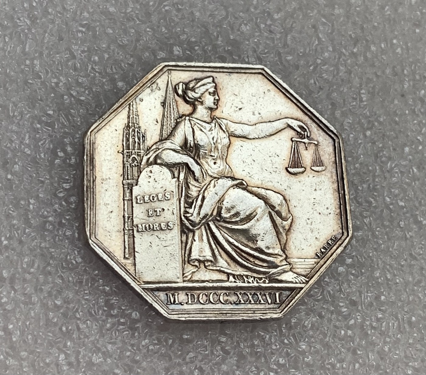 瓶子🏺第106期拍卖会  法国1836年公证人JETON银质八角  31毫米11.7克