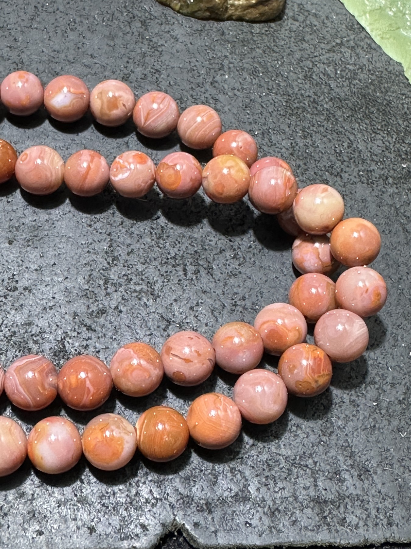 精美川料南红玛瑙108手串（ 项链）一条，