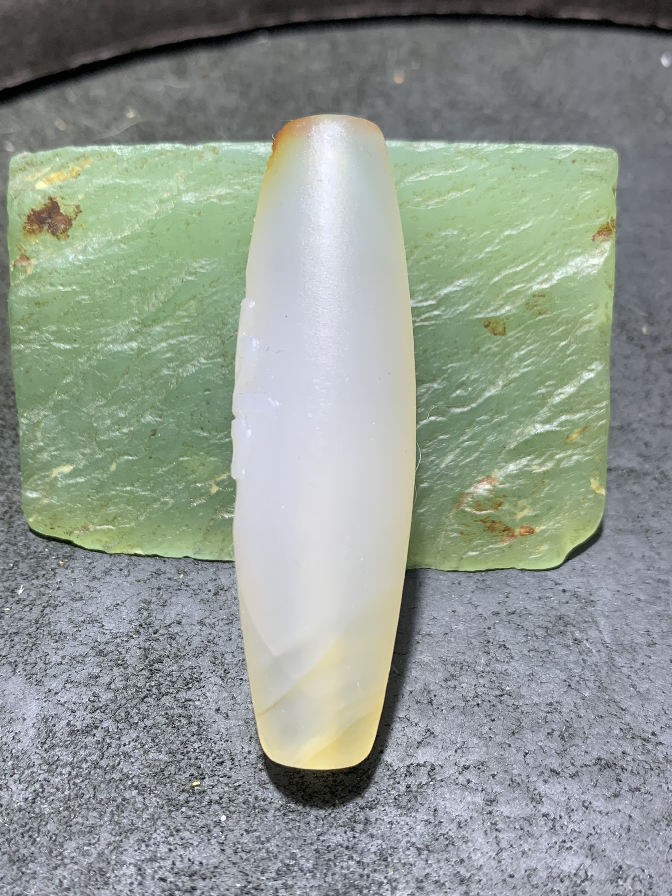 精美高玉化海洋玉髓手工雕刻祥云纹悟字大桶珠一个！