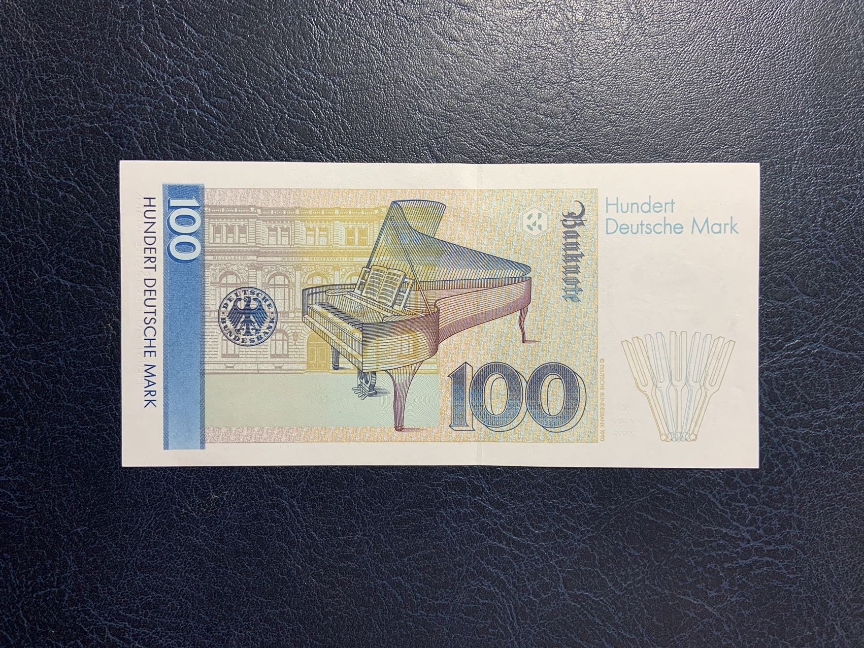 收藏联盟Quantum Auction 第284期拍卖  德国联邦1993年100马克 品相UNC-到AU+ 钢琴家克拉拉.舒曼