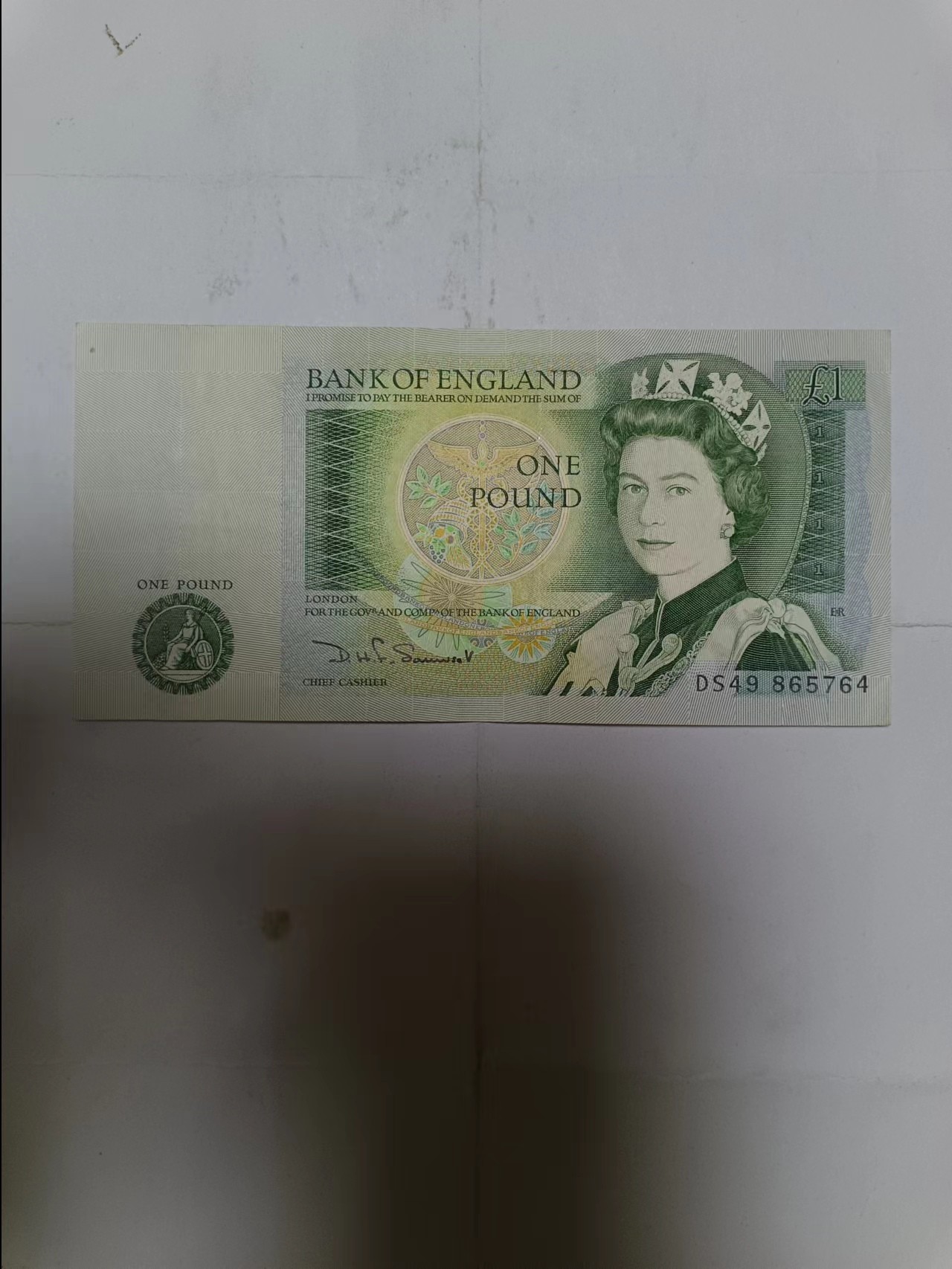 【20230829】非全新纸币第六十场 英国D序列1镑