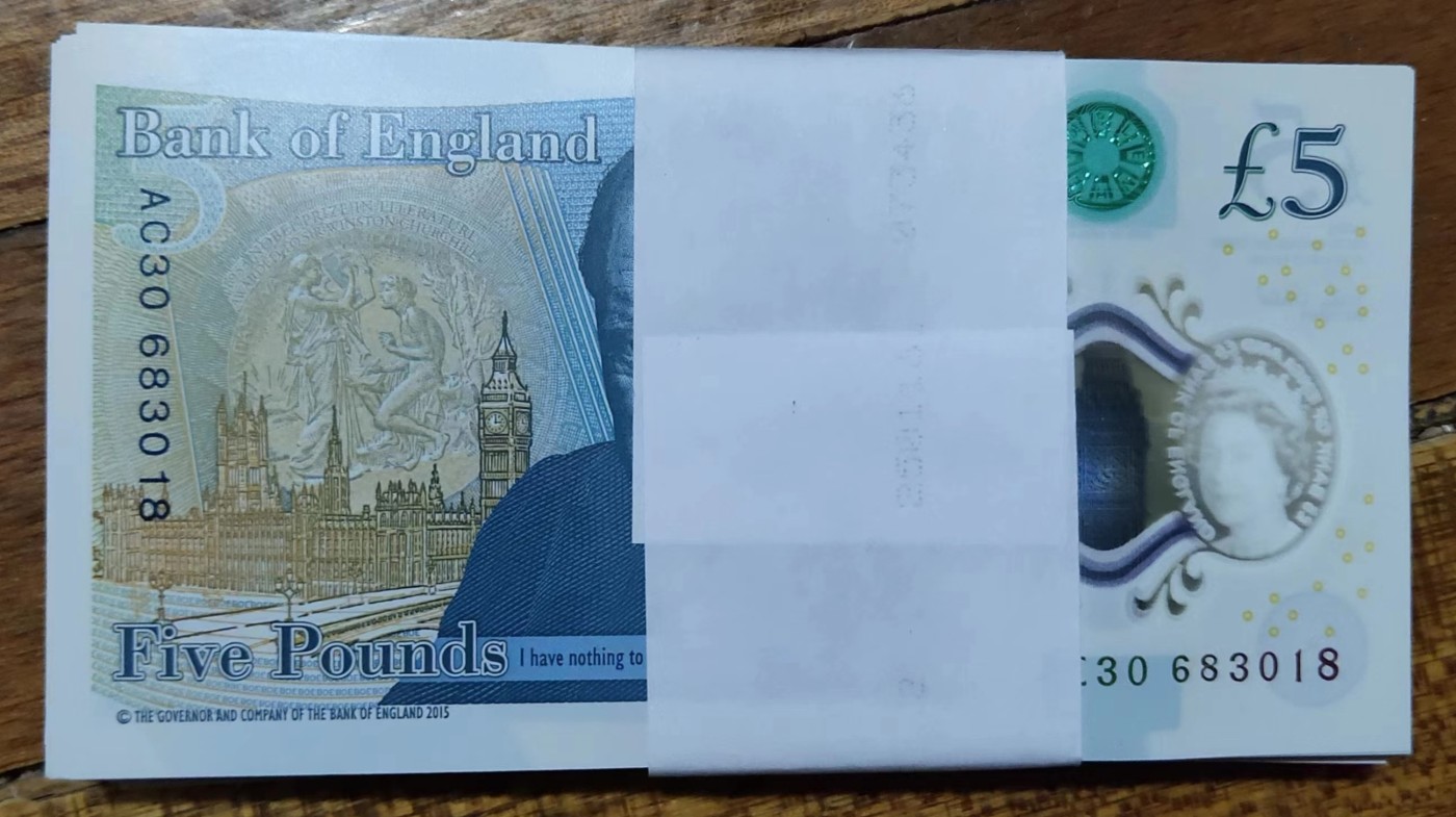 【20230829】非全新纸币第六十场 英国5镑塑料钞100张整刀，全新非百连号