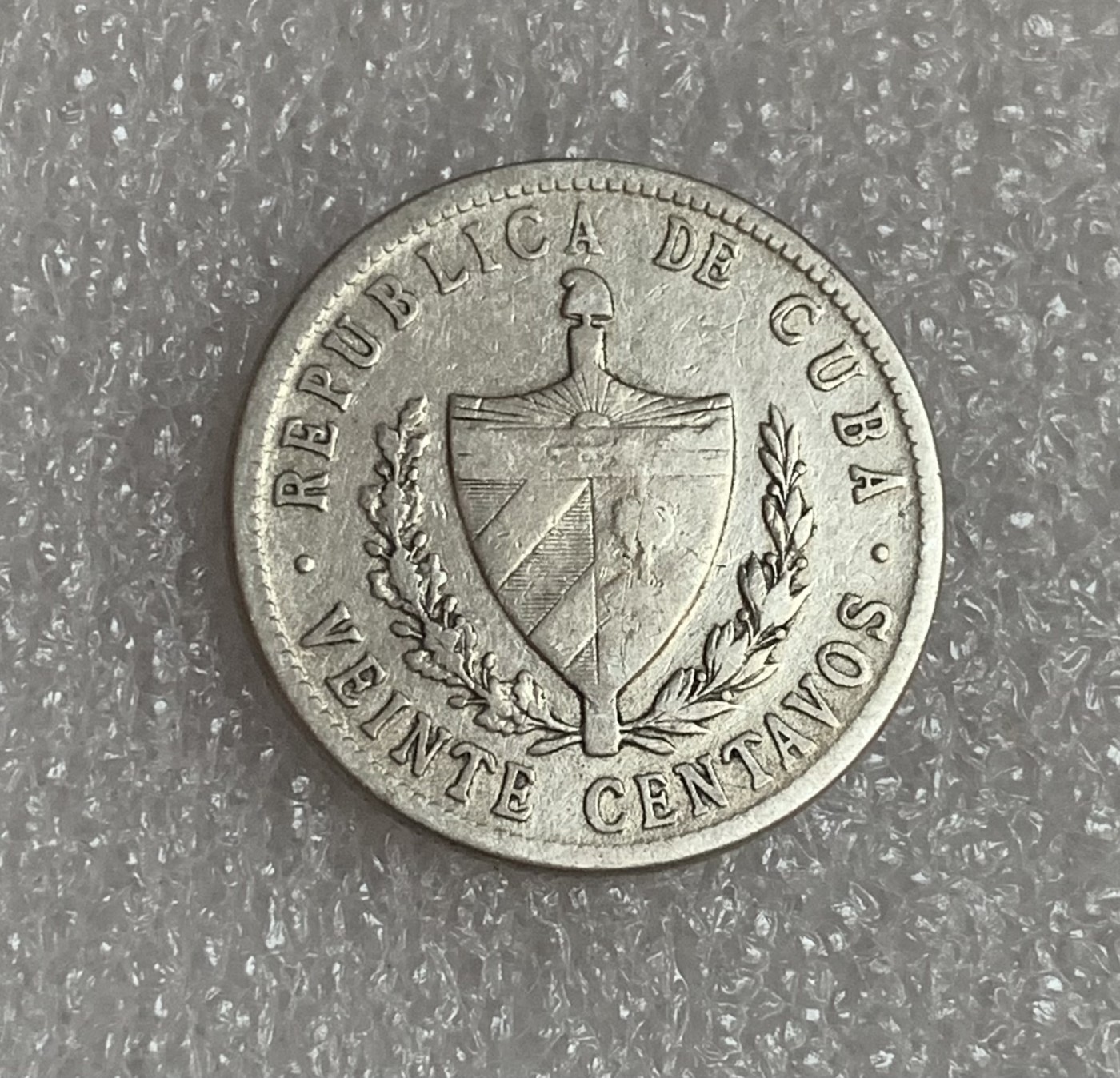 瓶子🏺第106期拍卖会   古巴1948年10分五星银币