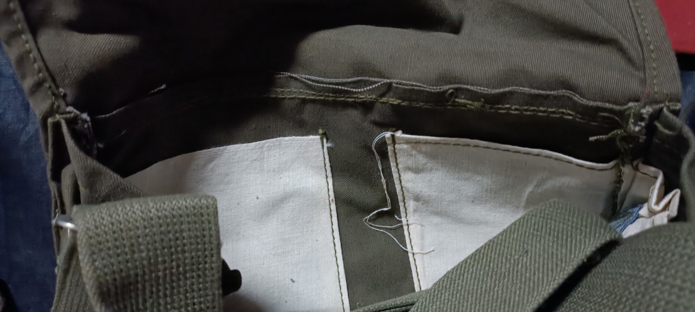 全场0起0押金！ 精品像章，红色文献！ hwb语录串联挎包！库存品！