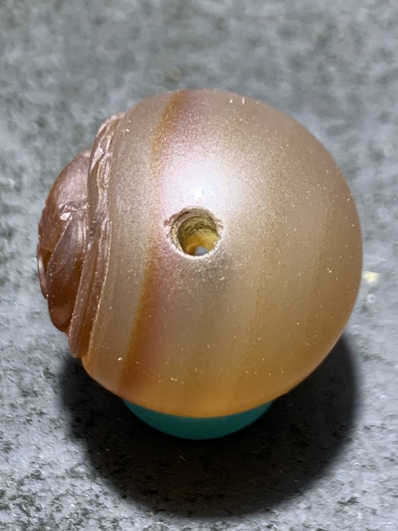 精美亚光高玉化巴西玛瑙手工俏色巧雕无相佛2.0圆珠一个！