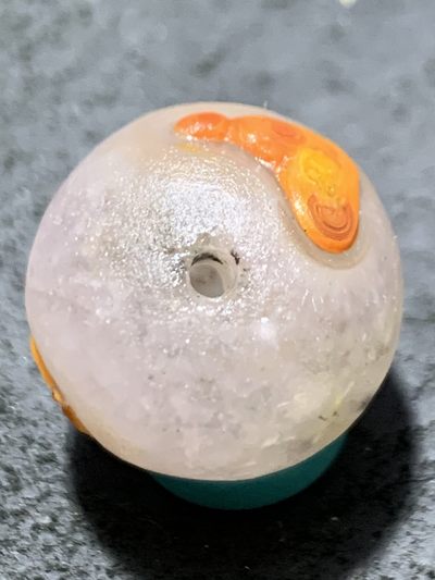 精美亚光冰飘战国红玛瑙手工俏色巧雕一夜成佛意境珠一颗！ 精美亚光冰飘战国红玛瑙手工俏色巧雕一夜成佛意境珠一颗！