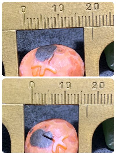 精美亚光高玉化原皮战国红玛瑙手工雕刻义字随形吊坠一颗！ 精美亚光高玉化原皮战国红玛瑙手工雕刻义字随形吊坠一颗！