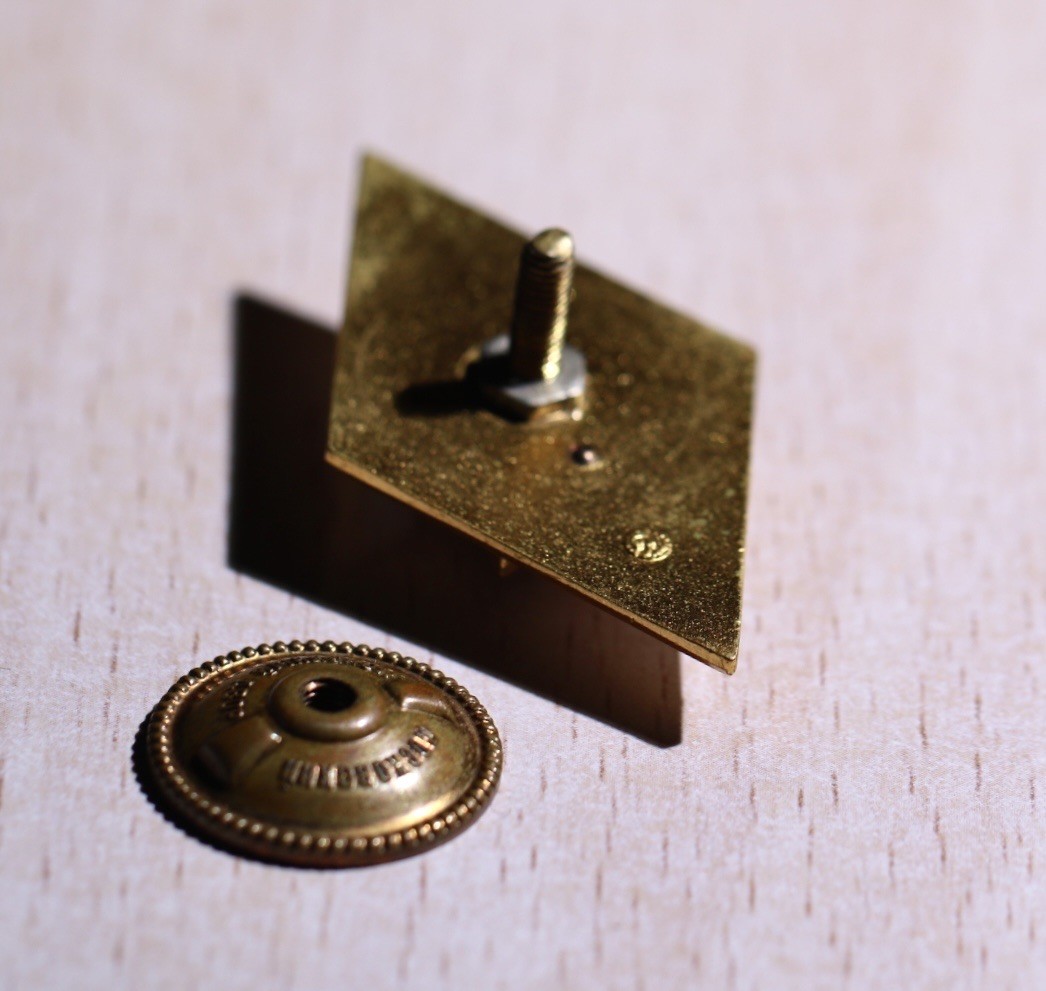 大猫徽章拍卖 第231期  苏联总参毕业证章 合金