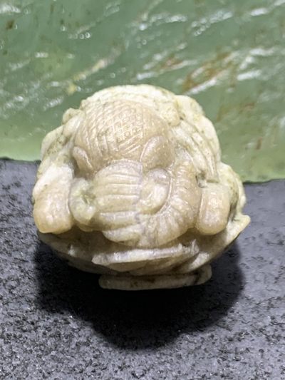 精美戈壁彩玉手工满工雕刻大象钱币珠一个！寓意：富贵吉祥， - 精美戈壁彩玉手工满工雕刻大象钱币珠一个！寓意：富贵吉祥，