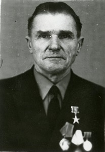 大猫徽章拍卖 第231期  苏联小金星 国内仅见最小号 金质好品