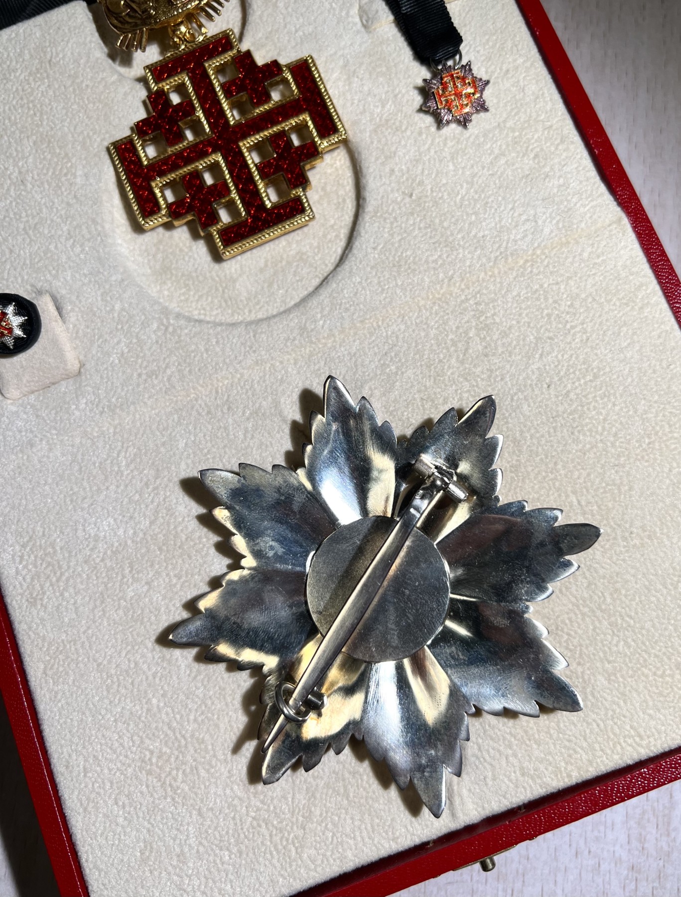 大猫徽章拍卖 第231期  梵蒂冈大十字级的圣墓骑士团勋章 银质