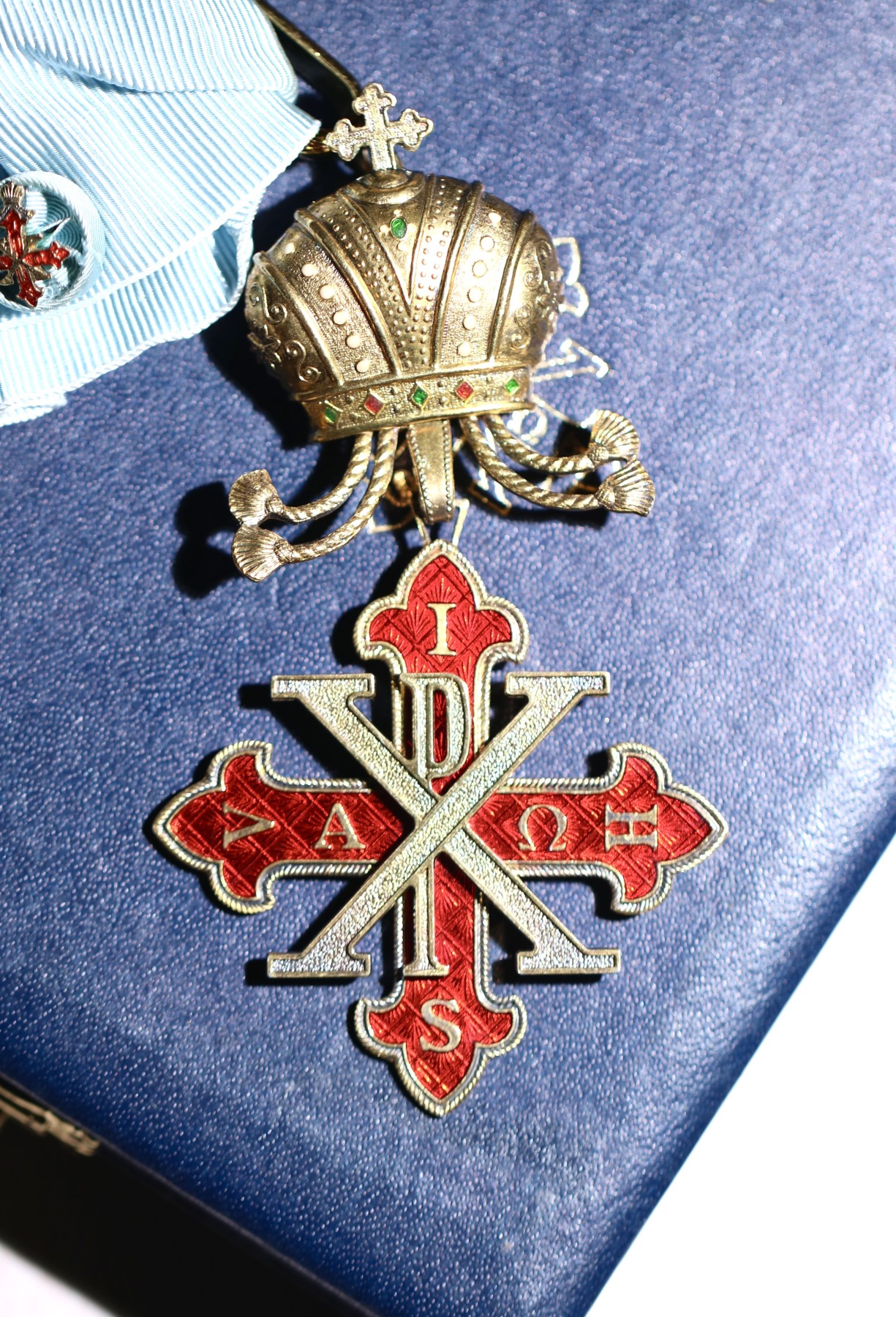 大猫徽章拍卖 第231期  意大利指挥官级圣康斯坦丁和圣乔治勋章，原盒带冠，925银质珐琅，带银标和迷你