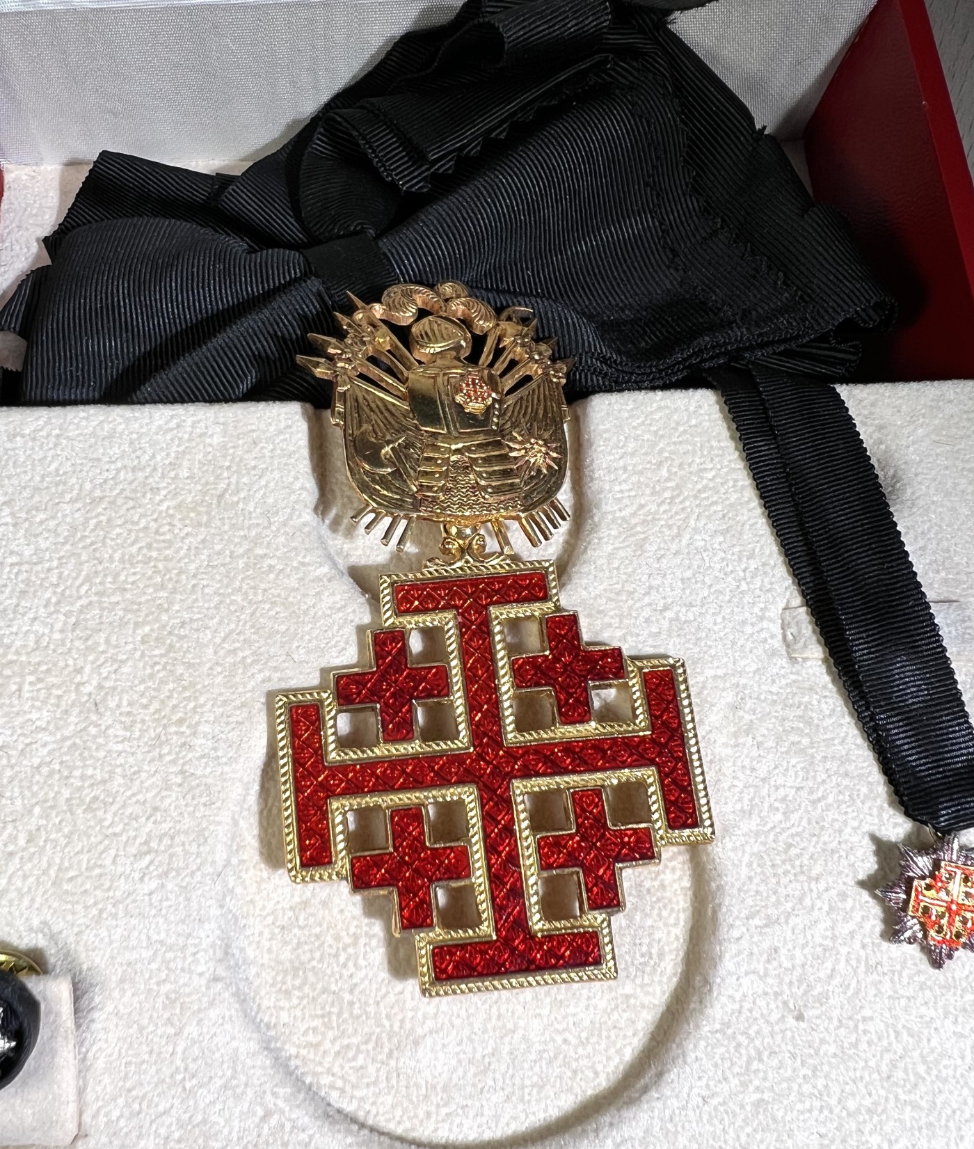 大猫徽章拍卖 第231期  梵蒂冈大十字级的圣墓骑士团勋章 银质